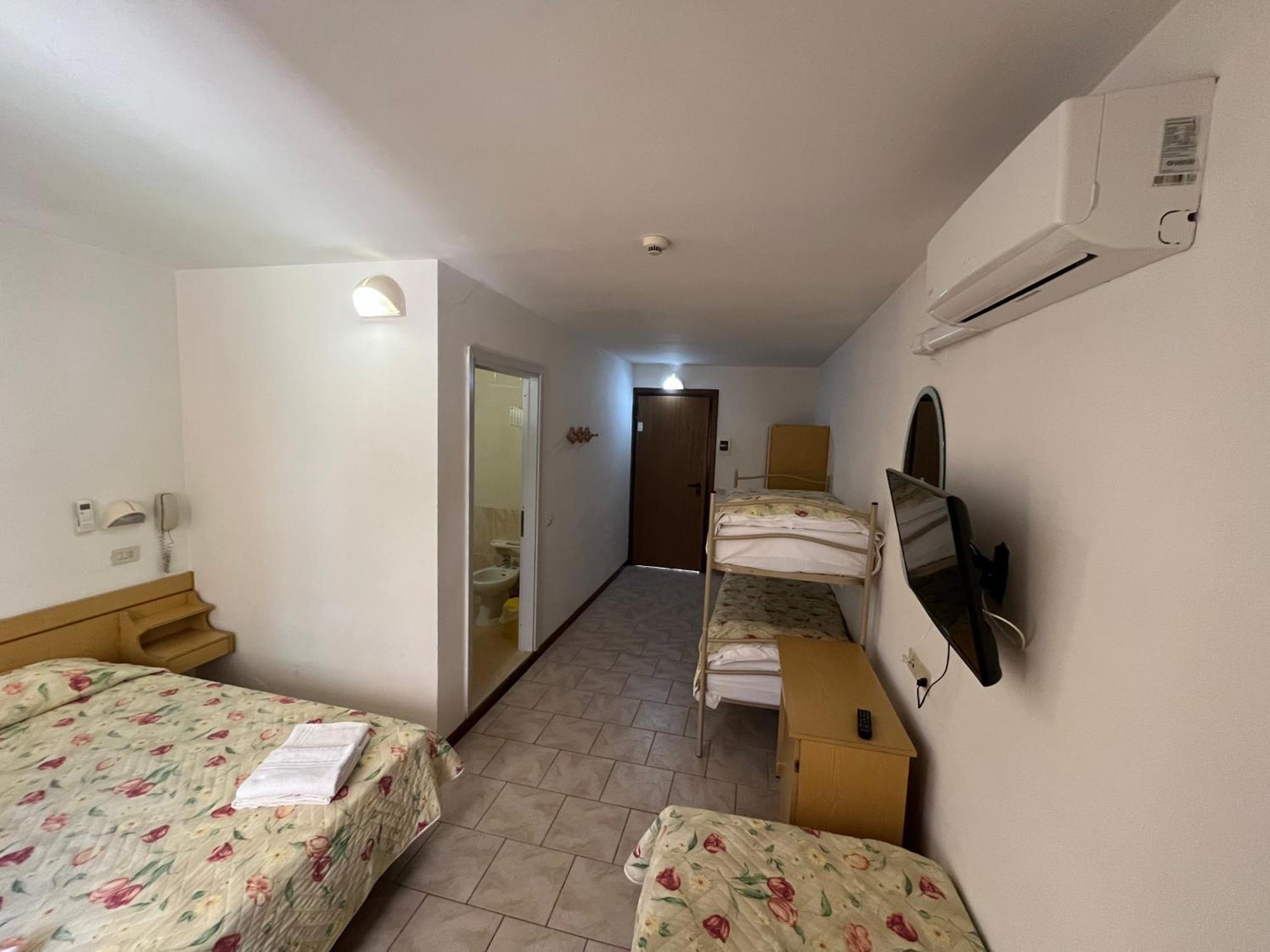 Hotel Italiacervia Esterno foto